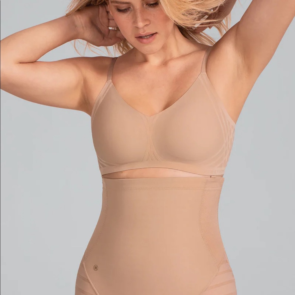 New Honeylove Queen Brief sculptwear